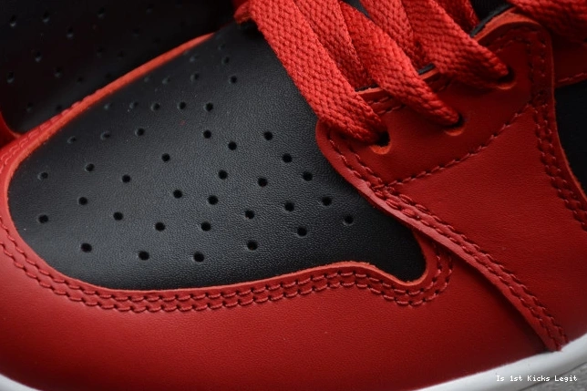 Varsity Jordan Air High 1 Red 85 BQ4422-600 0727